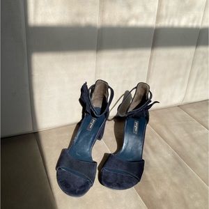 NWOT Paul Green Suede Navy Peeptoe Block Heels in Navy size 9.5